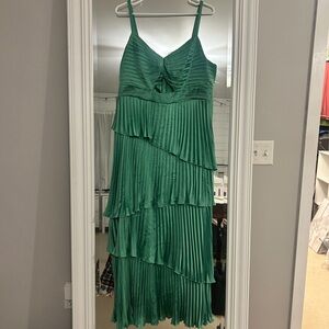 Abercrombie & Fitch Green Pleated Tiered Slip Dress